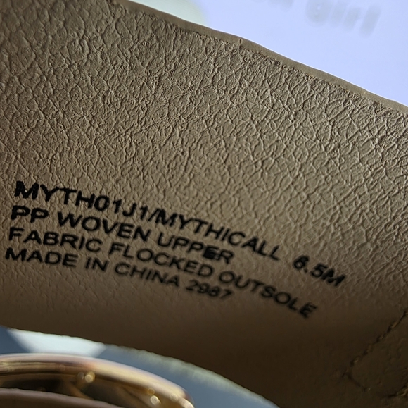 Madden Girl Mythical Slides Double-Buckle Sandals Woven Women's Sz. 6.5 - Picture 8 of 8